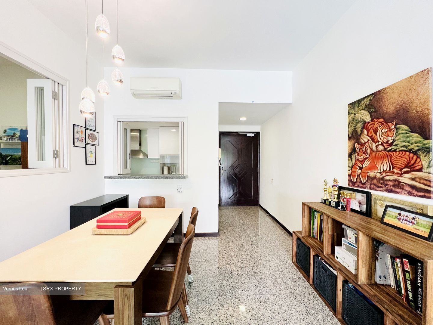 Stratford Court (D16), Condominium #400353181